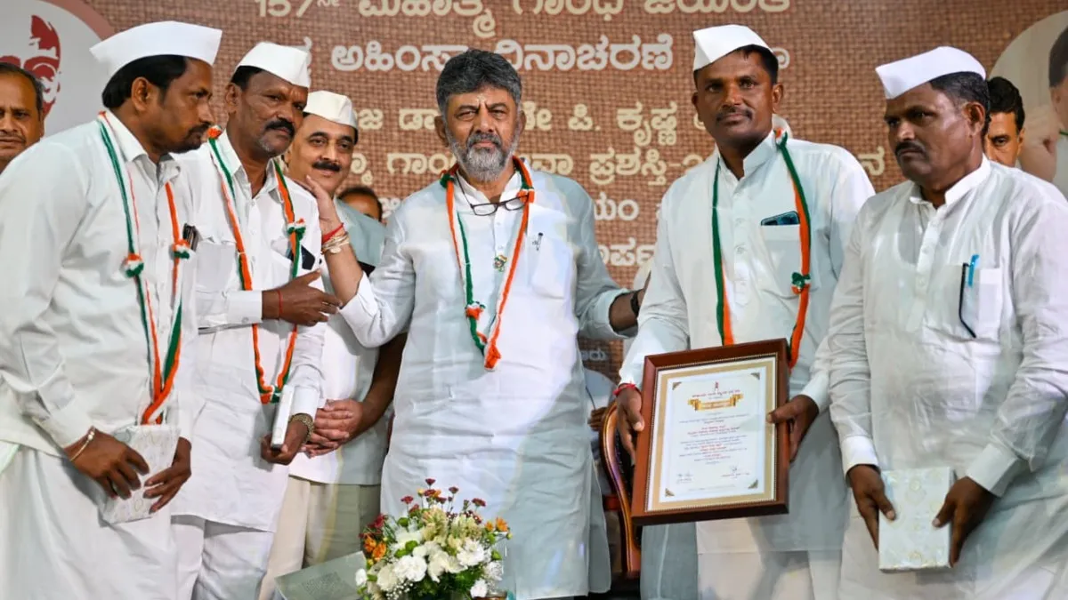 ಕೊಪ್ಪಳದ 11 ಗ್ರಾಮಗಳು 'ಮದ್ಯ ಮಾರಾಟ ಮುಕ್ತ': ರಾಜ್ಯ ಸರ್ಕಾರದಿಂದ 'ಗಾಂಧಿ ಪುರಸ್ಕಾರ ಸ್ವೀಕಾರ'