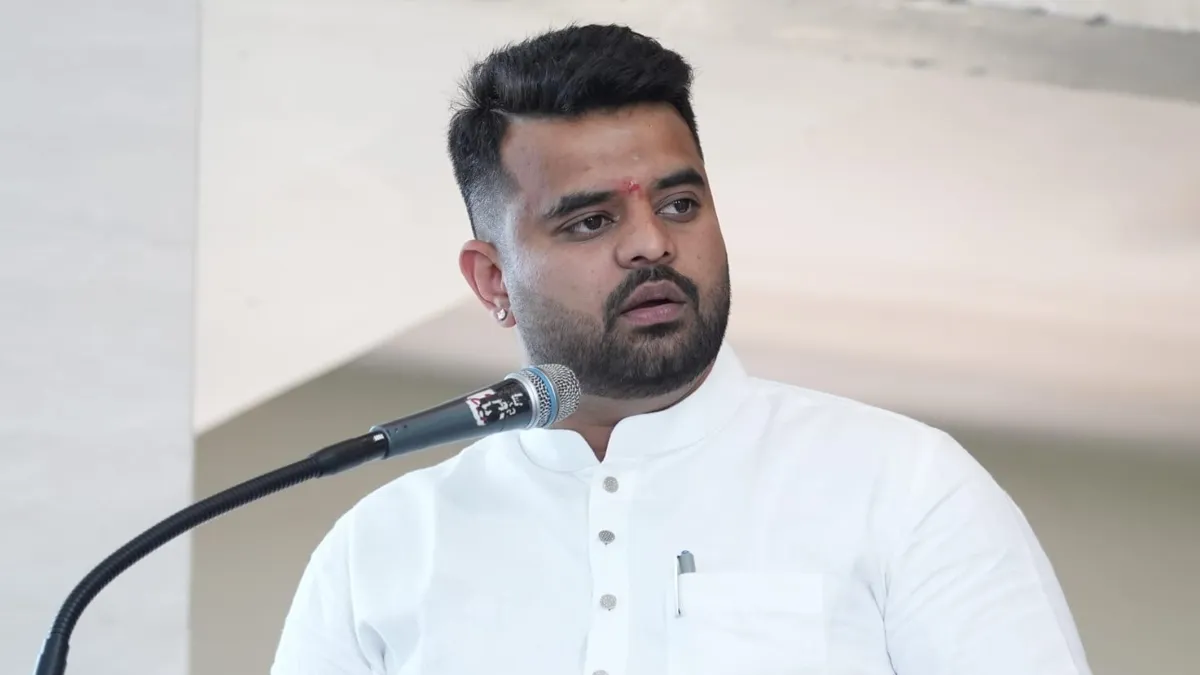 Prajwal Revanna: ಪರಪ್ಪನ ಅಗ್ರಹಾರದಿಂದ ಹಿಂಡಲಗಾ ಜೈಲಿಗೆ ಪ್ರಜ್ವಲ್‌ ರೇವಣ್ಣ ಶಿಫ್ಟ್‌; ಕಾರಣವೇನು?