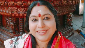 ഈ രണ്ട് ജില്ലകള്‍ വളരെ പിന്നാക്കം; മതാന്ധതയും വിപ്ലവവും മാറ്റിവച്ച് ചിന്തിക്കണം എന്ന് നടി ലക്ഷ്മി പ്രിയ