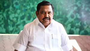 அப்படியே கேன்சலான அதிமுக ஆலோசனை கூட்டம்! திடீரென பறந்த எடப்பாடியின் ஆர்டர்.. இவங்க மட்டும் வரனுமாம்!