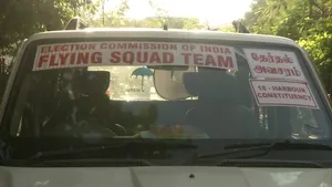 யாருமே இல்லாத ரோட்ல யாருக்கு டீ ஆத்துறீங்க! வீடு வீடாக 7000 போச்சு.. வியாபாரிகளை வதைக்கும் ஆபிசர்ஸ்! 