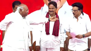பாதியில் கிளம்பிய கார்கே.. கிருஷ்ணகிரியில் ஸ்டாலின் பேச தொடங்கியதும் நடந்த சம்பவம்.. என்னாச்சு?