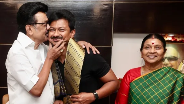 உதயமும் வரும்.. உதயநிதியும் வருவார்! இனி அவர் தான் எதிர்காலம்! அழுத்தமாகச் சொன்ன அறிவாலயம்!