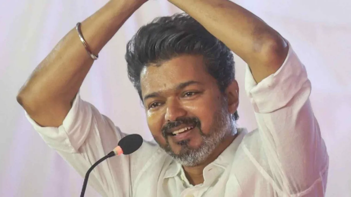 இந்த 2ல் ஒன்று நடந்தால்.. போச்சு.. விஜய் வைக்க போகும் செக் யாருக்கு? யோசிக்க முடியாத கோணமா இருக்கே?
