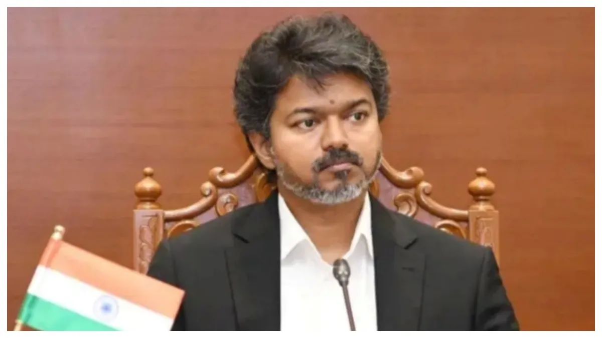 மா.செ. பதவியில் எம்எல்ஏக்கள்.. ஓரங்கட்டப்பட்ட விஜய் ரசிகர்கள்.. கோவை தவெகவில் மோதல்