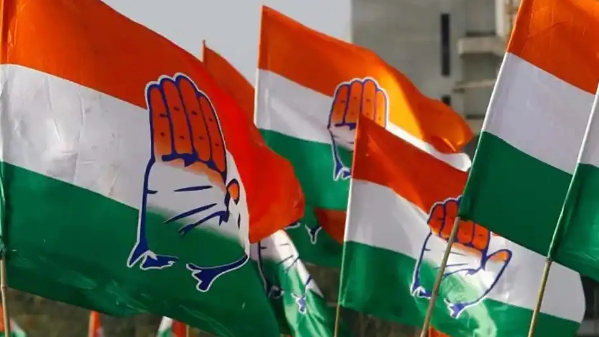 தமிழக காங்கிரஸ் கட்சியில் புது வேகம்.. 77 மாவட்டங்களுக்கு புதிதாக பார்வையாளர்கள் நியமனம்!