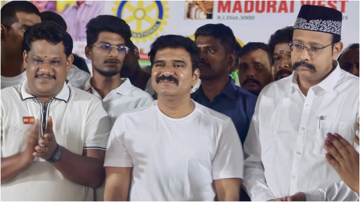 3ம் இடம் தள்ளப்பட்ட தமிழ்த்தாய் வாழ்த்து.. நிர்மல்குமார் தொடங்கி வைத்த நிகழ்ச்சியில் சர்ச்சை!