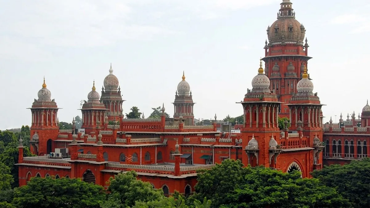 "தமிழ்த்தாய் வாழ்த்து முதலில் பாடுவதை இங்கு யாரும் தடுக்கவில்லை.." சென்னை உயர்நீதிமன்றம் கருத்து