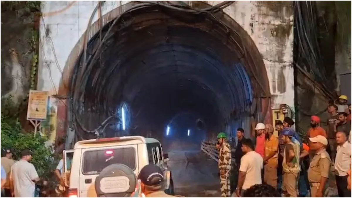 நிலச்சரிவால் சுரங்கப்பாதையை மூடிய மண்.. உள்ளே சிக்கிய தொழிலாளர்களின் நிலை என்ன? மீட்புப்பணிகள் தீவிரம்!