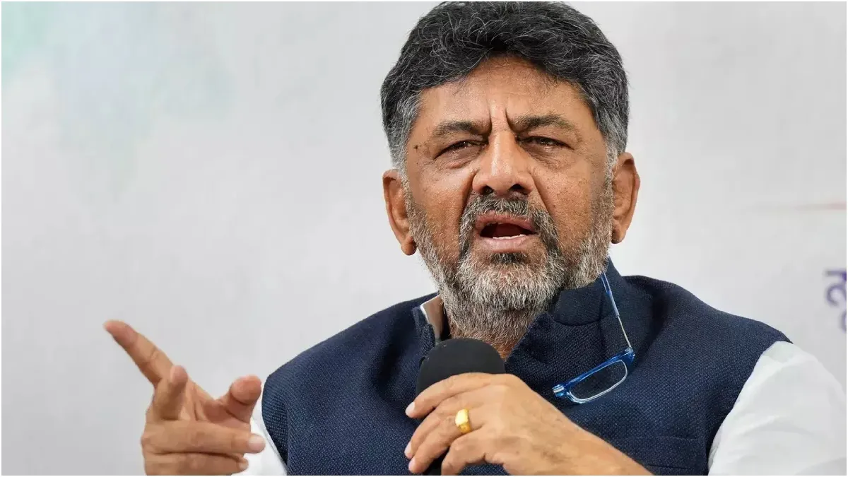 கர்நாடகாவில் வந்தே மாதரம் முழுமையாக பாட மாட்டோம்.. உறுதியாக சொன்ன டி.கே.சிவகுமார்!