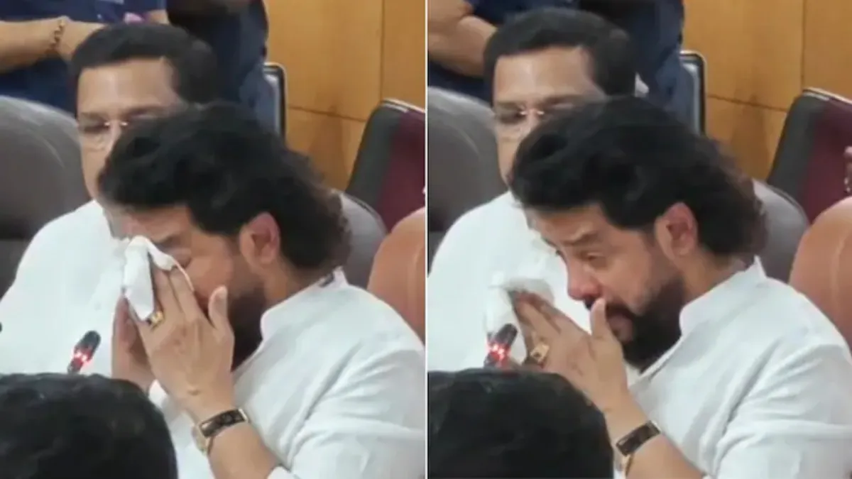கர்நாடக அமைச்சர் நாகேந்திரா ராஜினாமா.. சொந்த முடிவில் பதவி விலகுவதாக கண்ணீருடன் பேட்டி!