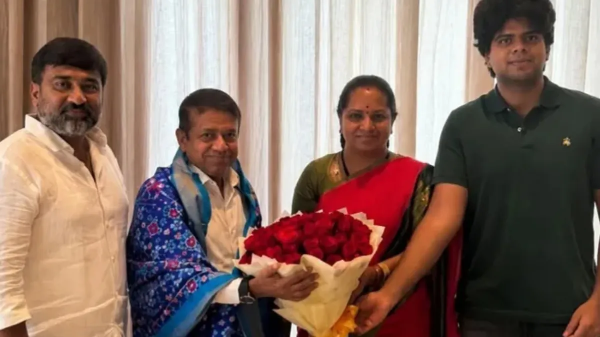 விஜய்யின் ஆஸ்தான ஜோதிடர் ராதன் பண்டிட்டை சந்தித்த தெலுங்கானா முன்னாள் முதல்வர் மகள் கவிதா
