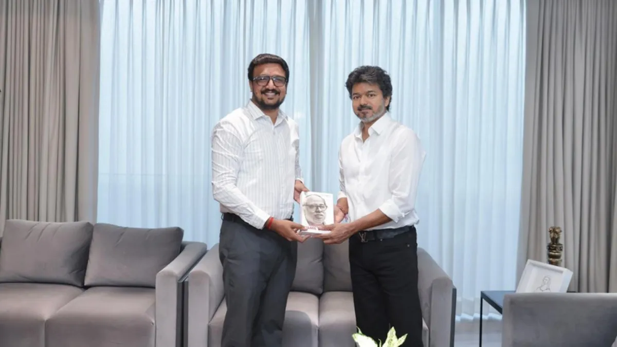 சிங்கை ராமசந்திரனுக்கு சிஇஓ பதவி? விஜய் அப்பாயிண்மென்ட் கிடைக்க அந்த மாஜிதான் காரணமா? சிவிபி அப்செட்