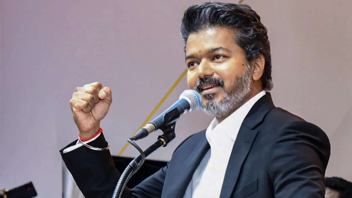 திமுக டூ தவெக.. முன்னாள் அமைச்சர் உட்பட மொத்தம் 5 எம்எல்ஏக்கள் ரெடியாம்! விஜய்யின் புது பிளான்!