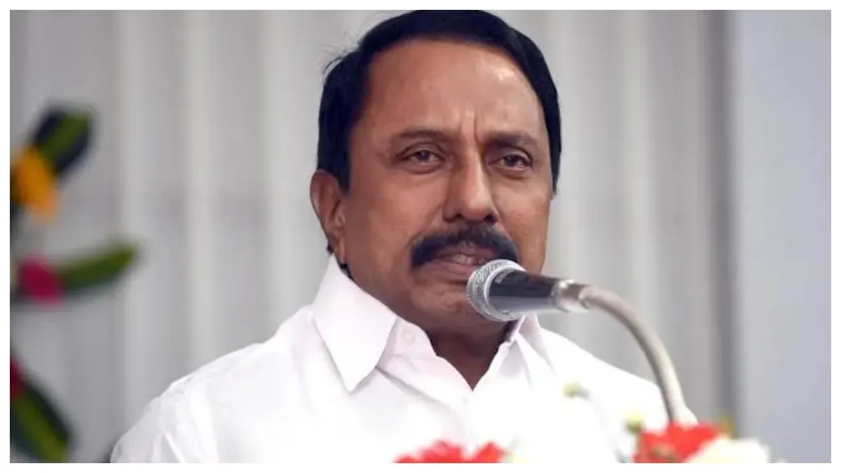 விஜய் தோளை தட்டிய அமித்ஷா.. 25 அதிமுக எம்எல்ஏக்கள் தவெகவுக்கு தாவ தயார்.. செங்கோட்டையன் பகீர்