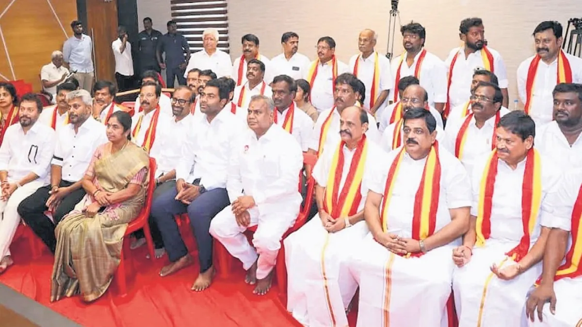 மதிக்கவே இல்லையே.. அமைச்சர்களின் பாதுகாப்பு அடிக்கடி வாபஸ்? அதிருப்தியில் தவெக அமைச்சர்கள்!
