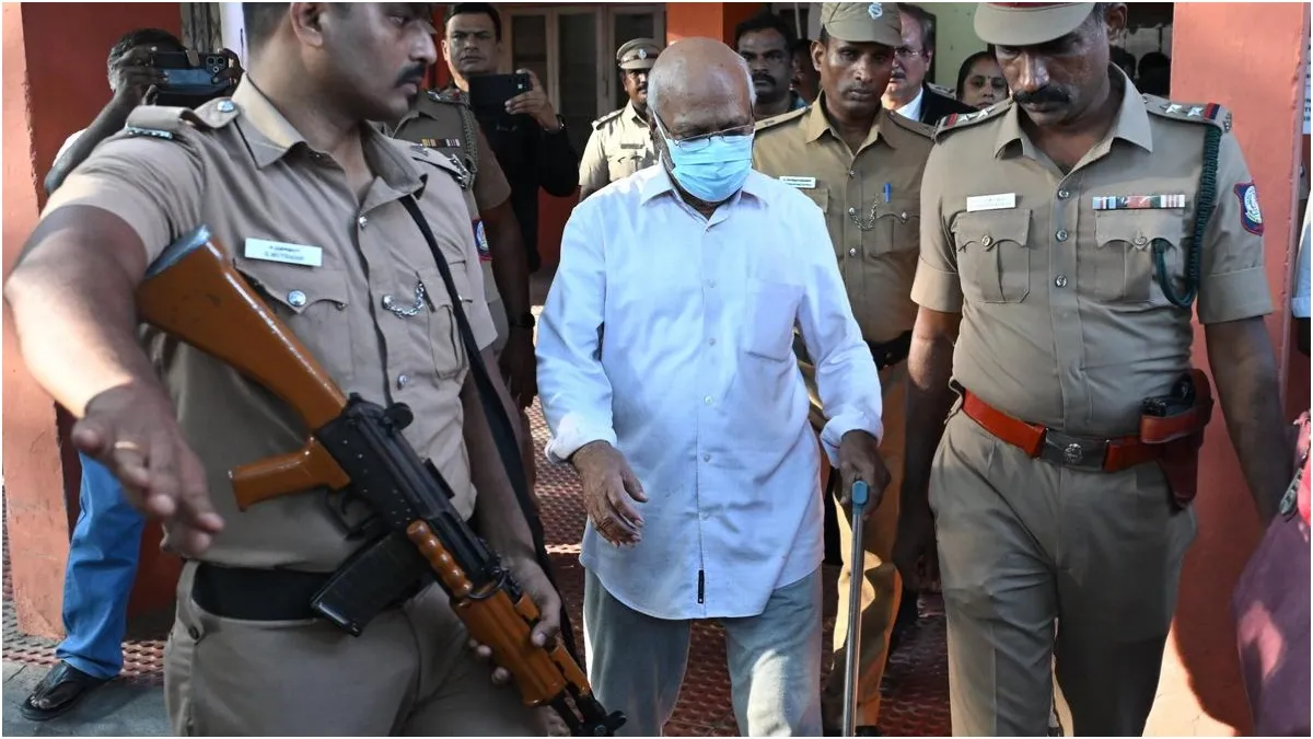 ஜெம் வீரமணி வழக்கில்.. போலீஸ் அதிரடி ஆக்ஷன்! 5 பேருக்கு எதிராக லுக் அவுட் நோட்டீஸ்