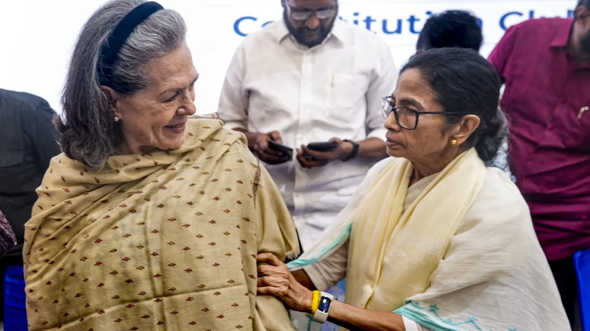 "திரிணாமுல் கட்சியே காலி.. பேசாம காங்கிரஸில் சேர்ந்துடுங்க.." மம்தாவுக்கு அழைப்பு விடுத்த காங்கிரஸ்!