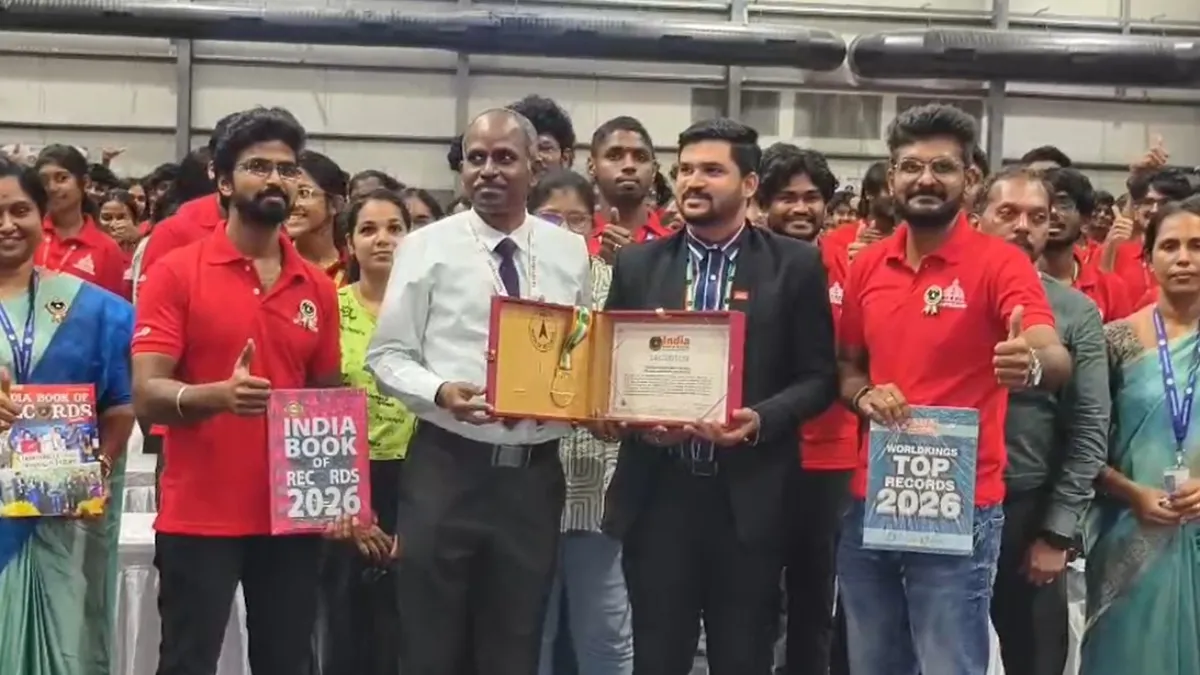 2 மணி நேரத்தில் புதிய AI செயலி! இந்தியன் புக் ஆப் ரெக்கார்ட்ஸில் இடம்பெற்ற சென்னை OMR கல்லூரி