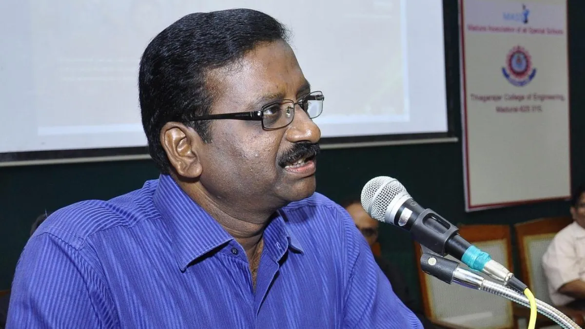 சட்டம் ஒழுங்கு பிரச்சனையால் .. தவெக ஆட்சிக்கு பெரிய தலைவலி! உள்துறை செயலாளர் அதிரடி மாற்றம்!