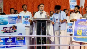 Rahulgandhi Unveils 5 Udf Guarantees For Keralam Assembly Polls Free Bus Travel Pensions More