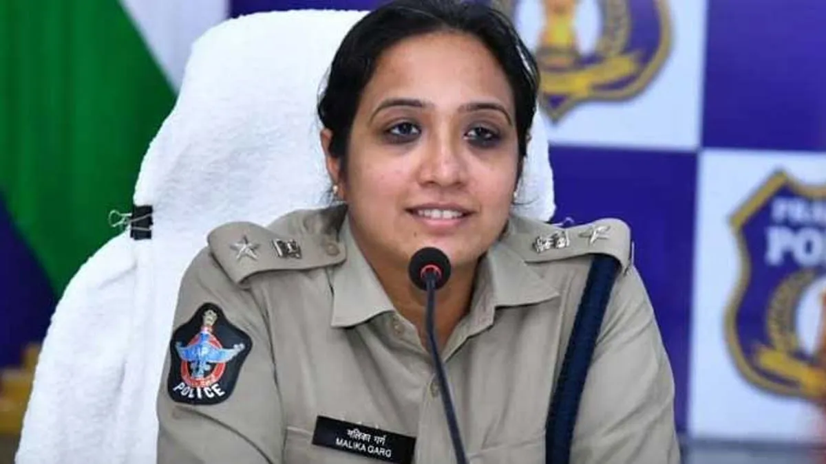 రాజకీయనాయకులకు పల్నాడు ఎస్పీ మలికా గార్గ్ వార్నింగ్.. పోలీస్ అధికారులకు హెచ్చరిక!! | Palnadu SP Malika Garg Warning to Politicians.. serious on Police Officers too!! - Telugu Oneindia