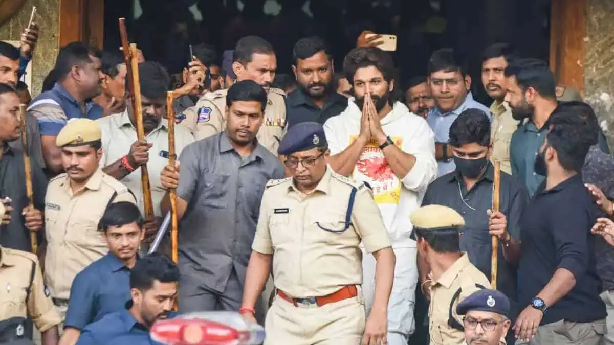 అల్లు అర్జున్ జాతకం అంతా సీసీటీవీ ఫుటేజీల్లో..!!