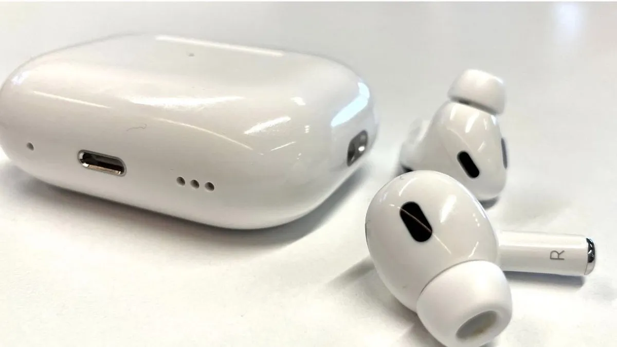 Telangana: తెలంగాణలో ఆపిల్ ఎయిర్ పాడ్ల తయారీ..!