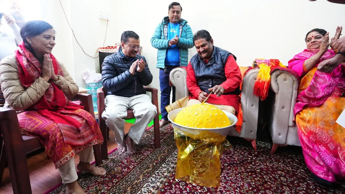 ఆలయ పూజారులకు గౌరవవేతనంగా రూ.18వేలు..!!