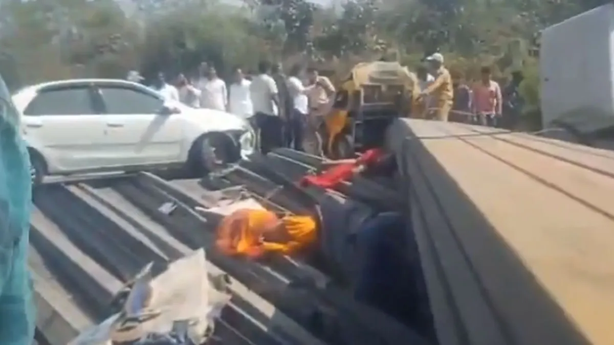 వరంగల్ లో మృత్యు శకటమైన ఇనుపరాడ్ల లారీ.. ఎంతమంది మృతి చెందారంటే!