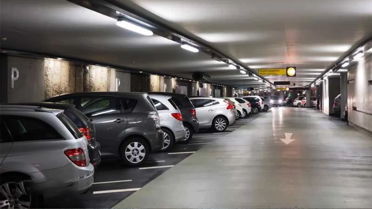 కారు కొనాలంటే పార్కింగ్ స్థలం ఉండాల్సిందే-ఆ రాష్ట్రంలో షాకింగ్ రూల్..!