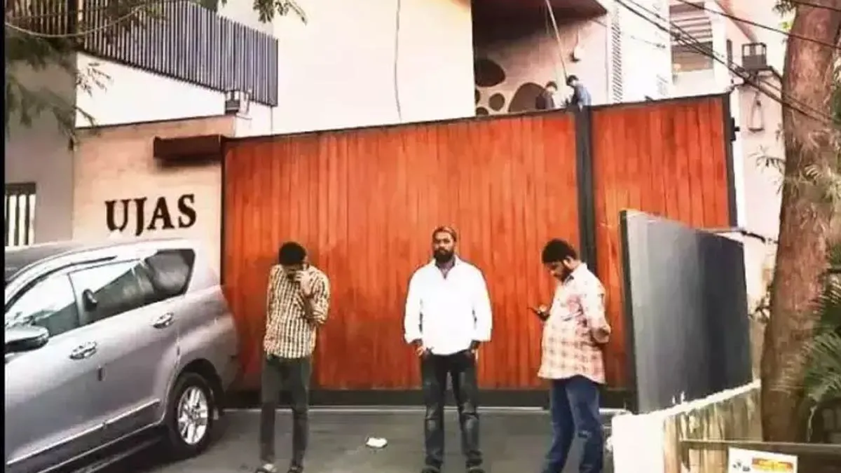 ఐటీ దాడుల్లో గుట్టు రట్టు, కేసు నమోదు - స్టార్ హీరోపై గురి..!?