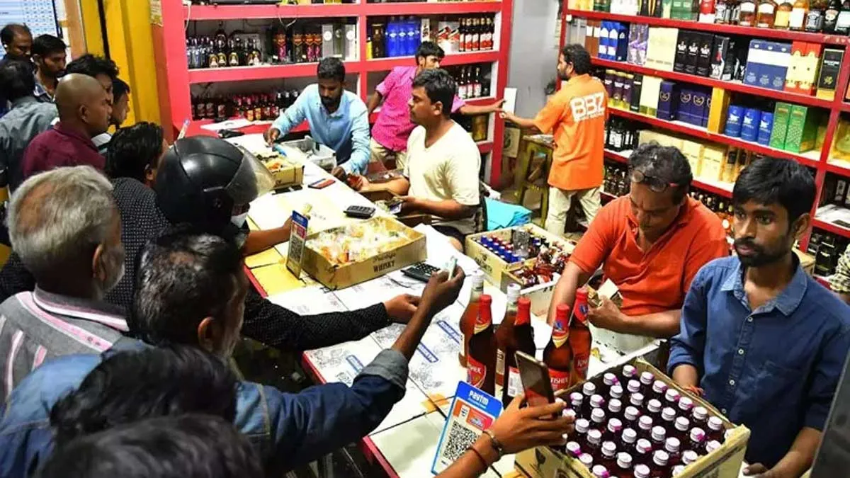 మరో 340 మద్యం దుకాణాలు - బ్రాండ్లు, ధరల పై తాజా ఆదేశాలు..!!