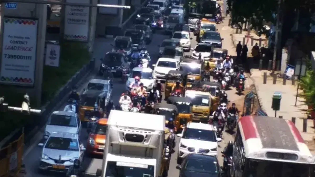 హైదరాబాద్ నుంచి గుంటూరు వైపు వెళ్లే వారికి `ఆల్టర్నేటివ్ రూట్స్` చూపించిన పోలీసులు