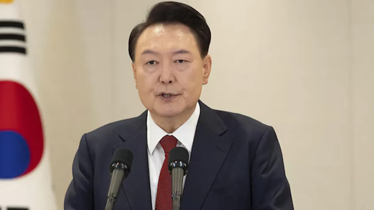 కటకటాల వెనక్కి కొరియా అధ్యక్షుడు