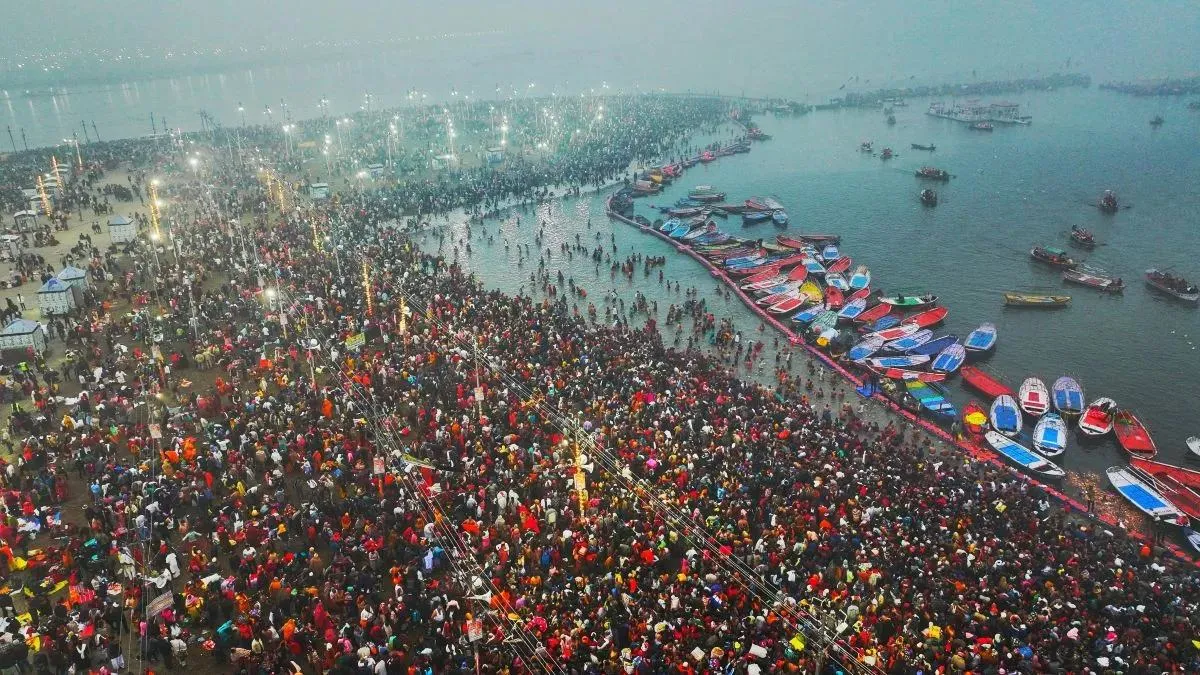 Mahakumbh Mela 2025: కళ్ళు చెదిరే అద్భుత దృశ్యం - చారిత్రక ఘట్టం..!!
