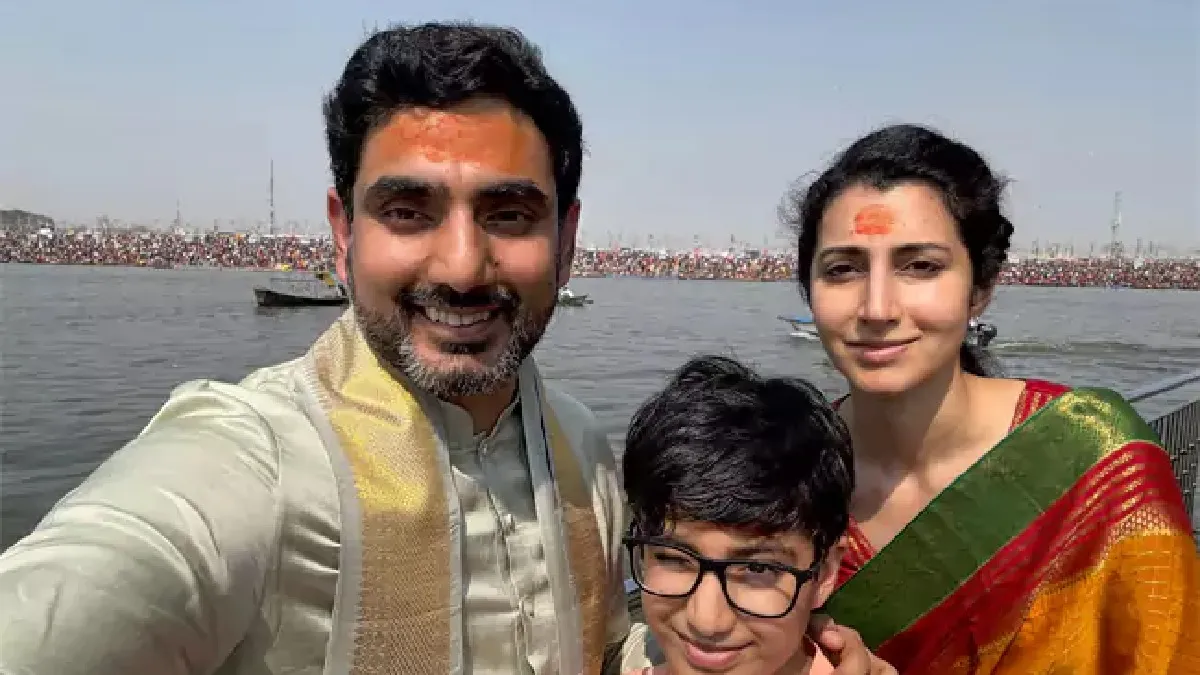 భార్య, కొడుకుతో కుంభమేళాకు మంత్రి నారా లోకేష్..