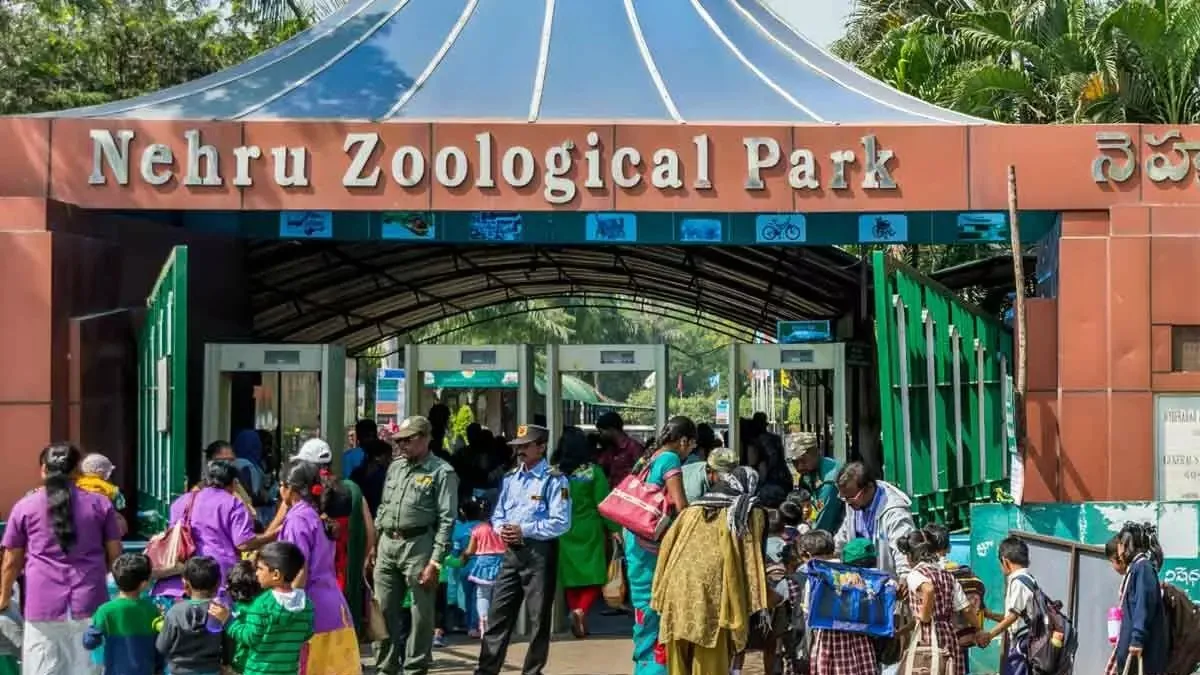 పర్యాటకులకు నెహ్రూ జూపార్క్‌ షాక్..