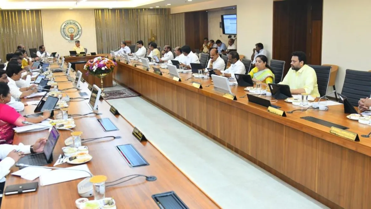 మంత్రులకు ర్యాంకులు ప్రకటించిన సీఎం చంద్రబాబు.. ఎవరు ఏ స్థానంలో అంటే ?