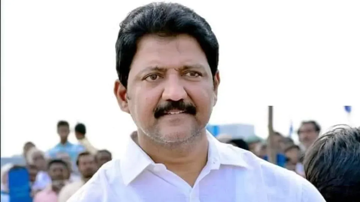 వైసీపీ నేత వల్లభనేని వంశీ అరెస్ట్..!!