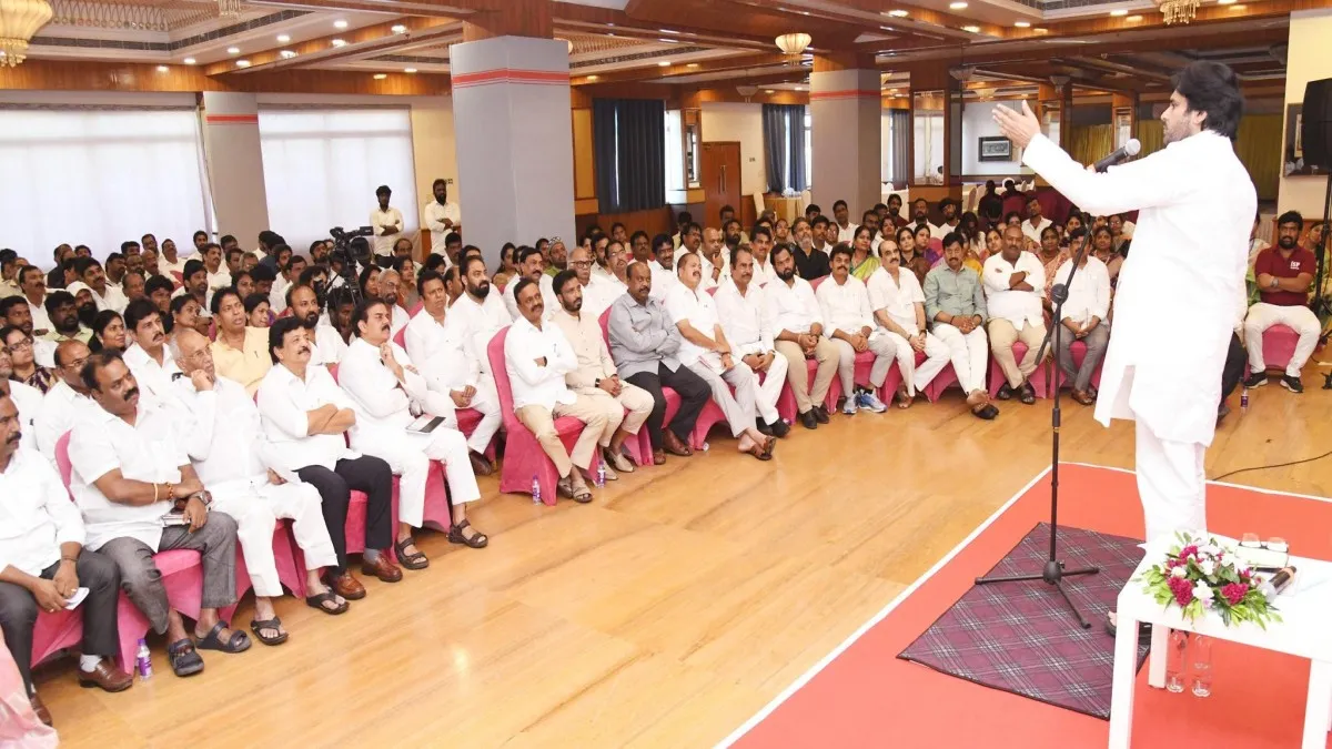 ఆ ఎమ్మెల్యేలకు పవన్ మార్క్ వార్నింగ్ -సుగాలి ప్రీతి కేసుపై కీలక వ్యాఖ్యలు..!!