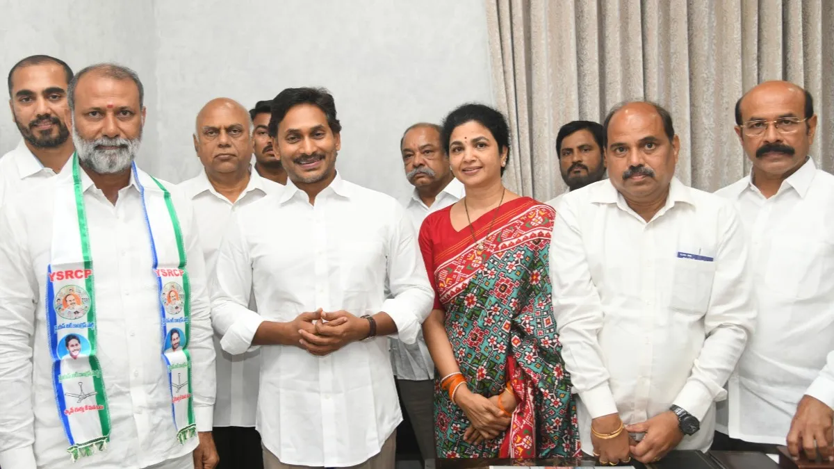 Jagan 2.0: వైసీపీలోకి కర్నూలు టీడీపీ, బీజేపీ కీలక నేతలు..!