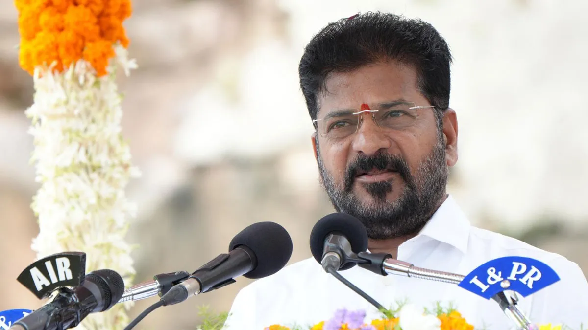 బుల్లెట్ ట్రైన్ సహా.. హైదరాబాద్ కు భారీ వరాలు: ఫామ్ హౌస్ లో ఉన్నా వదలం