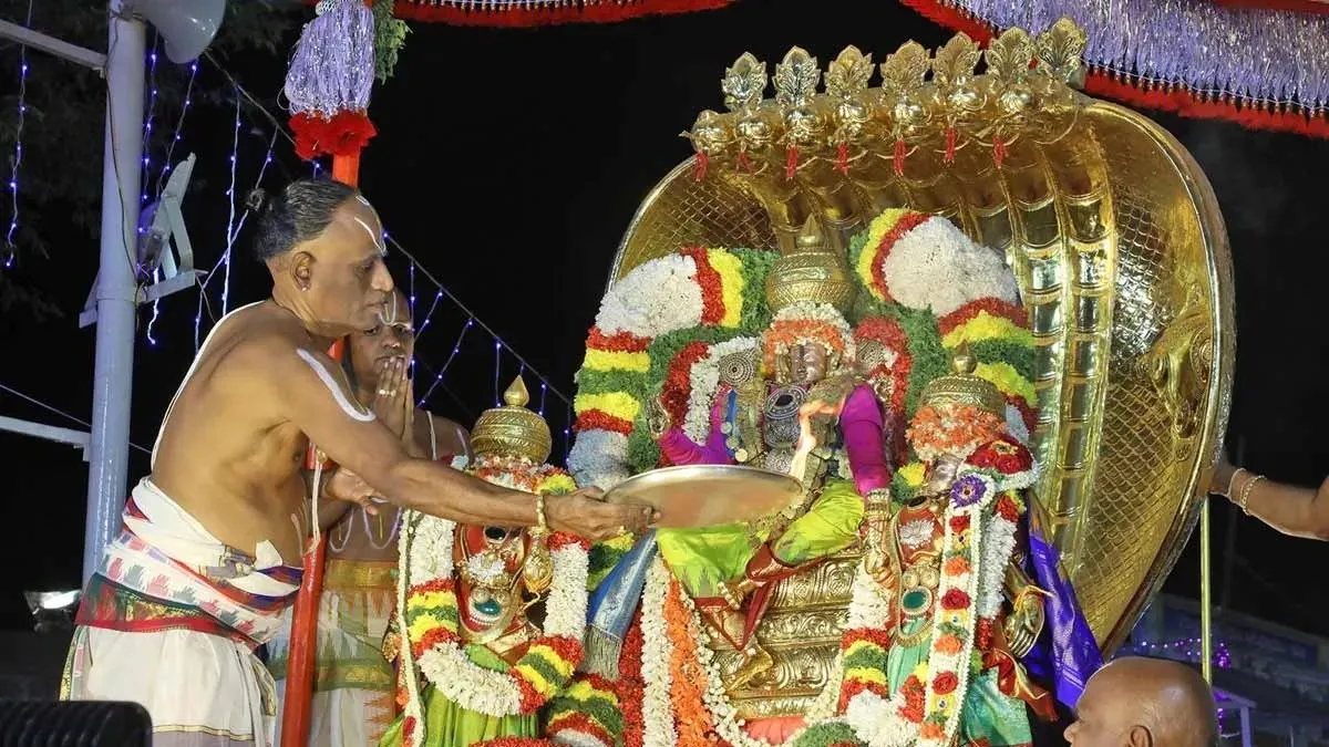 TTD: భక్తులకు ఇక 16 రకాల ప్రత్యేక వంటకాలు - రీఫిల్లింగ్ విధానంలో దర్శనం..!!