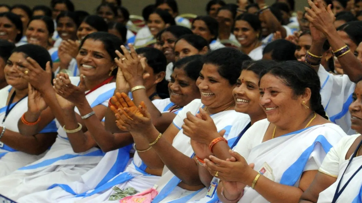 మరో 2 పథకాలను ఆమోదించిన మంత్రివర్గం: ఏటా 5% ఇంక్రిమెంట్