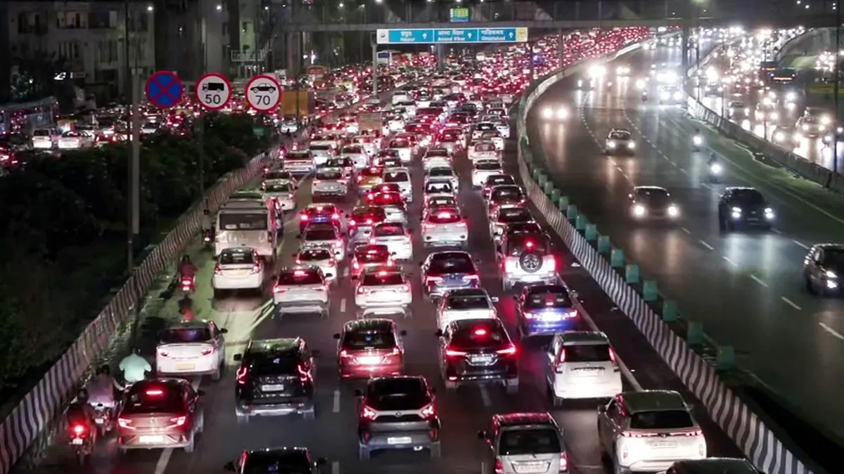 మళ్లీ ముంచుకొస్తోంది, నాలుగు రోజులు దంచుడే - ఈ జిల్లాలకు బిగ్ అలర్ట్..!!