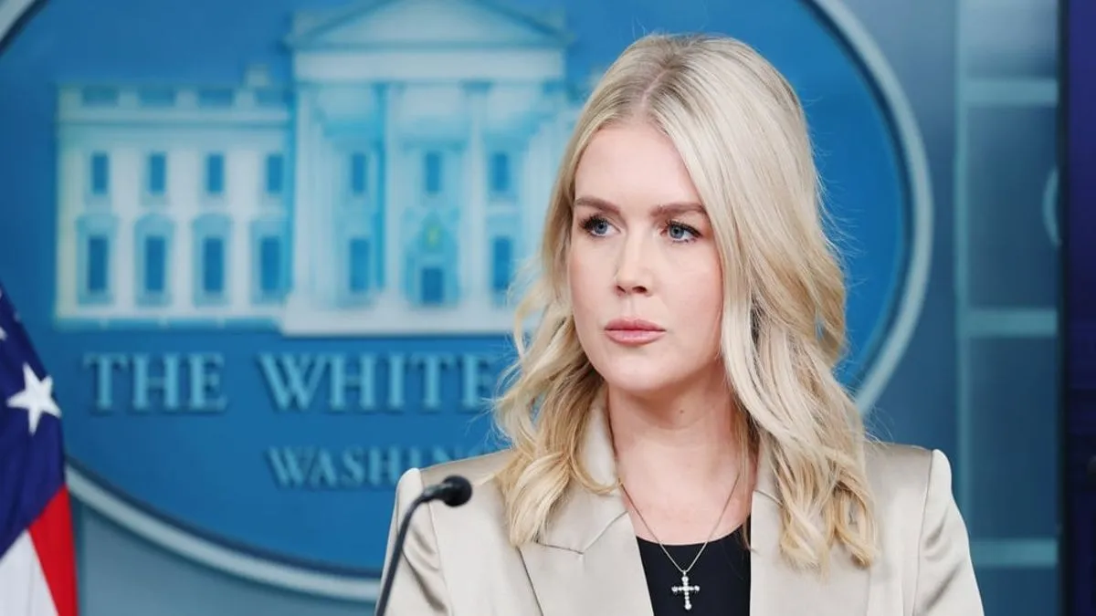 `మీ అమ్మ పంపించింది రా..` అడగకూడని ప్రశ్న అడిగిన జర్నలిస్ట్: మాట తూలిన వైట్ హౌస్ ప్రెస్ సెక్రెటరీ