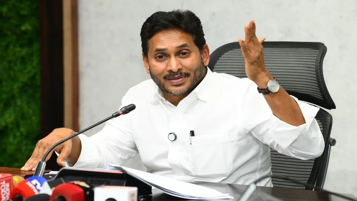 పార్టీ క్యాడర్ కు పిలుపునిచ్చిన జగన్..!!