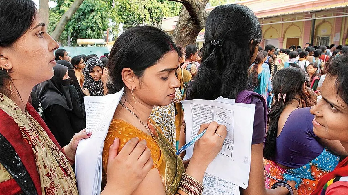 మహిళలకు తెలంగాణ ప్రభుత్వం బంపర్ ఆఫర్.. రూ.1.30 లక్షల జీతం మీదే..!