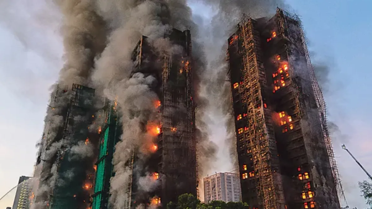 భారీ అగ్నిప్రమాదానికి 44 మంది బలి.. 270 మంది మిస్సింగ్ !!